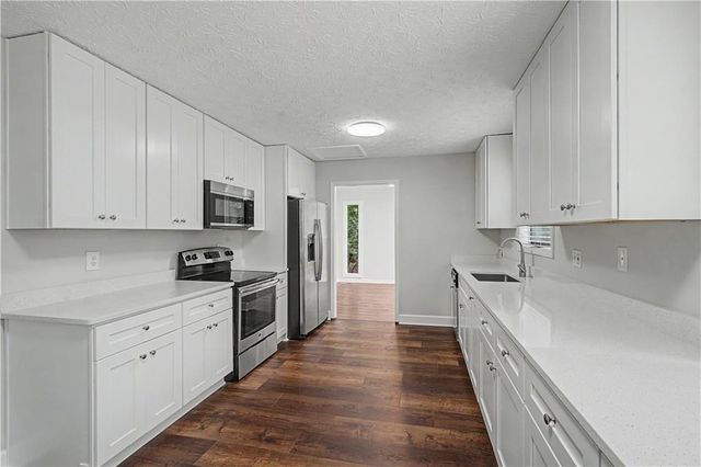 10780 Shagbark Trail, Roswell, GA 30075