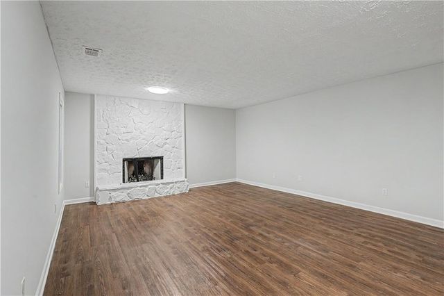 10780 Shagbark Trail, Roswell, GA 30075