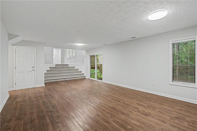 10780 Shagbark Trail, Roswell, GA 30075
