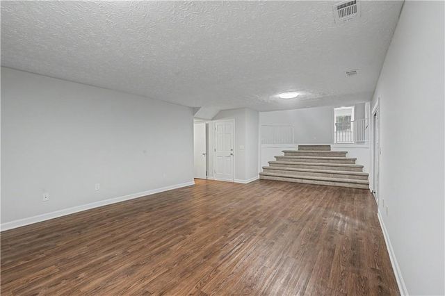 10780 Shagbark Trail, Roswell, GA 30075
