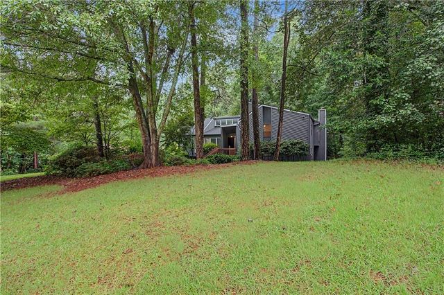 10780 Shagbark Trail, Roswell, GA 30075