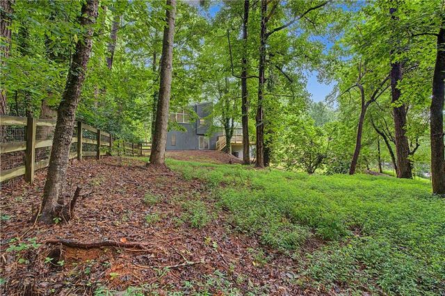 10780 Shagbark Trail, Roswell, GA 30075