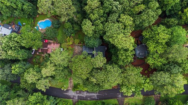 10780 Shagbark Trail, Roswell, GA 30075