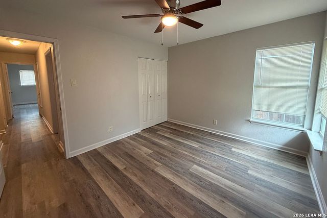 4338 Sun Vista Ln, San Antonio, TX 78217