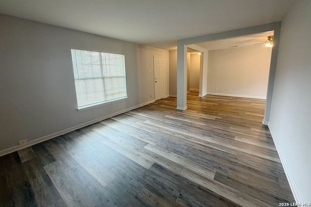 4338 Sun Vista Ln, San Antonio, TX 78217