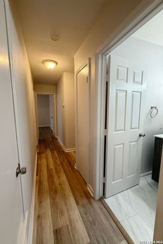 4338 Sun Vista Ln, San Antonio, TX 78217