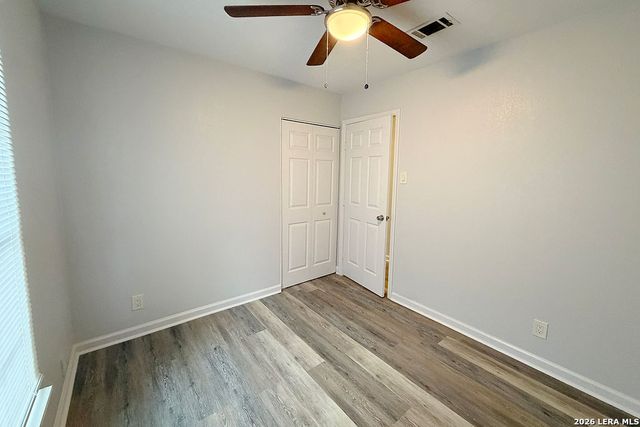 4338 Sun Vista Ln, San Antonio, TX 78217
