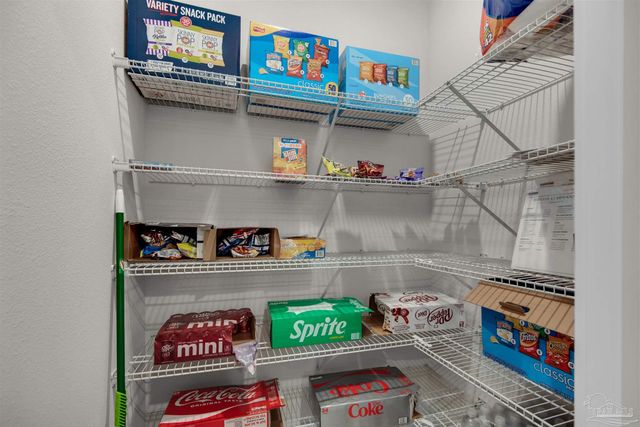 3435 Crossvine Rd, Cantonment, FL 32533