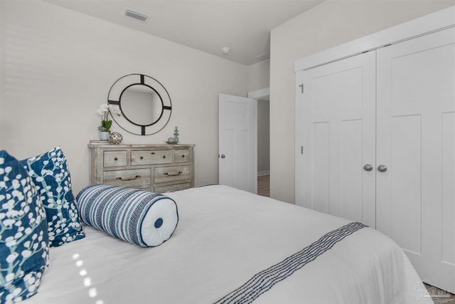 3435 Crossvine Rd, Cantonment, FL 32533