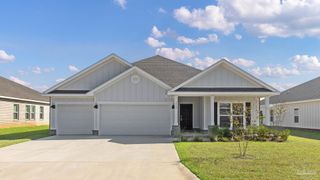 3435 Crossvine Rd, Cantonment, FL 32533