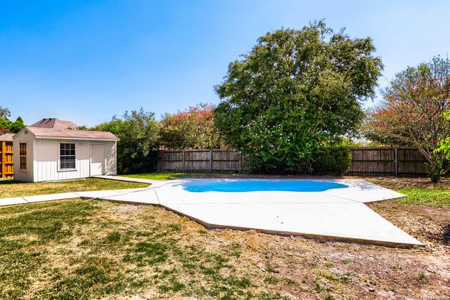 2308 N Ranch Estates Blvd, New Braunfels, TX 78130