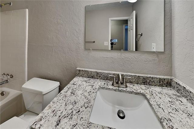 400 Ansley Drive, Roswell, GA 30076