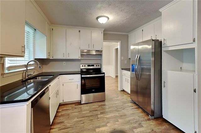 400 Ansley Drive, Roswell, GA 30076
