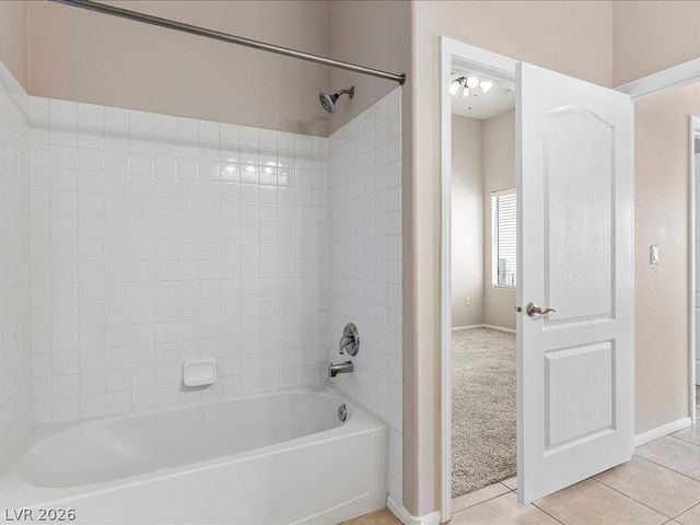 2305 HORIZON RIDGE 3923, Henderson, NV 89052