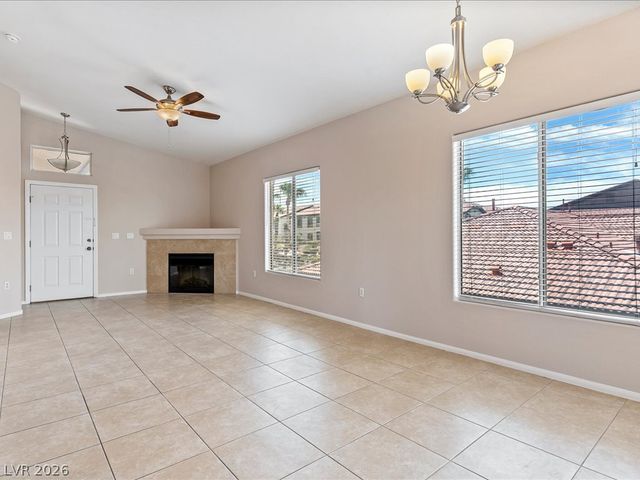 2305 HORIZON RIDGE 3923, Henderson, NV 89052