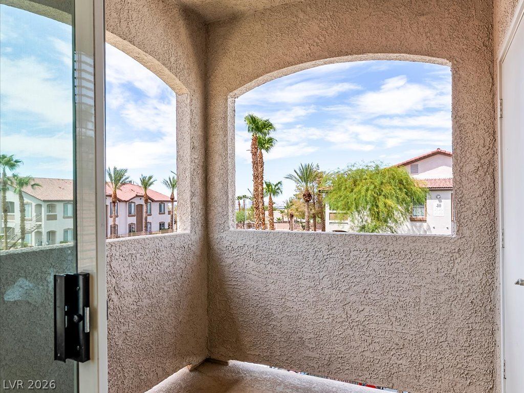 2305 HORIZON RIDGE 3923, Henderson, NV 89052