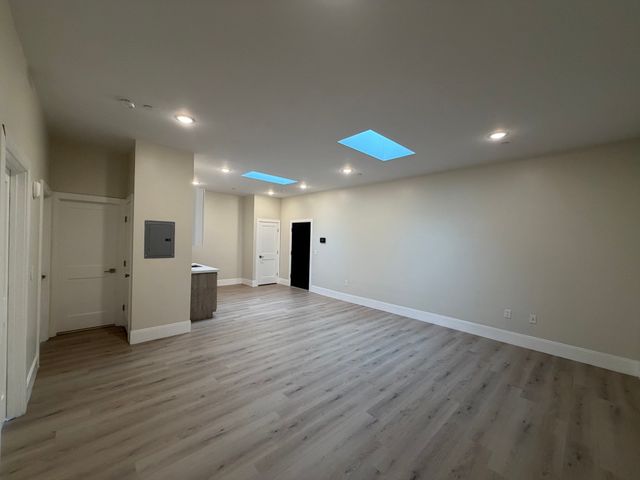 66 Emerson St 303, Haverhill, MA 01830