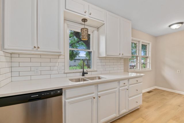 1201 E Fortuna, Wichita, KS 67216