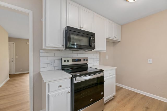 1201 E Fortuna, Wichita, KS 67216