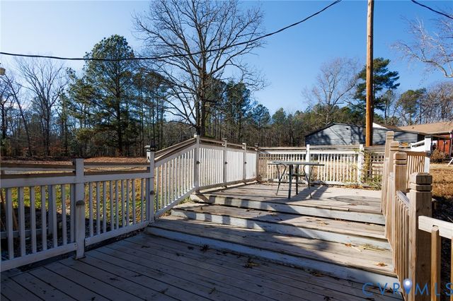 11515 Patillo Rd, Dinwiddie, VA 23840