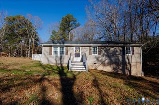 11515 Patillo Rd, Dinwiddie, VA 23840