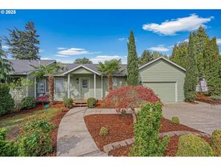 8725 Se 91ST Ave, Happy Valley, OR 97086