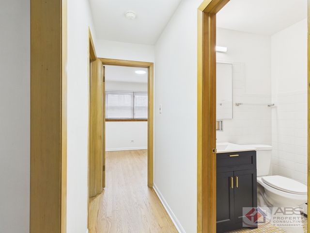 11219 S Martin Luther King Drive 2R, Chicago, IL 60628