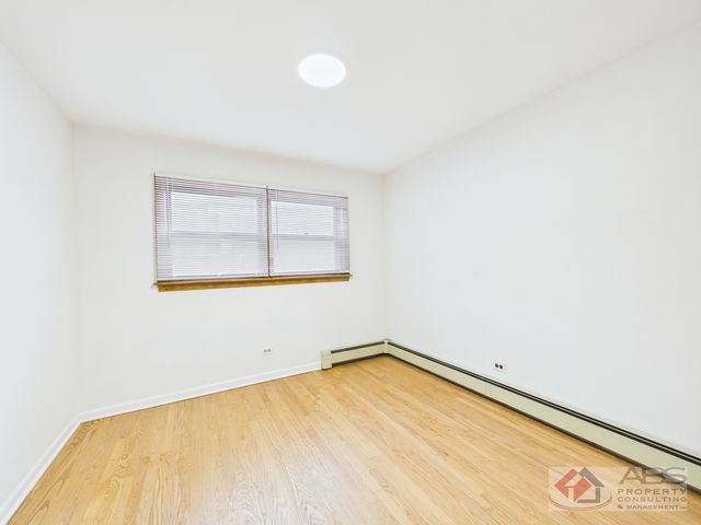 11219 S Martin Luther King Drive 2R, Chicago, IL 60628