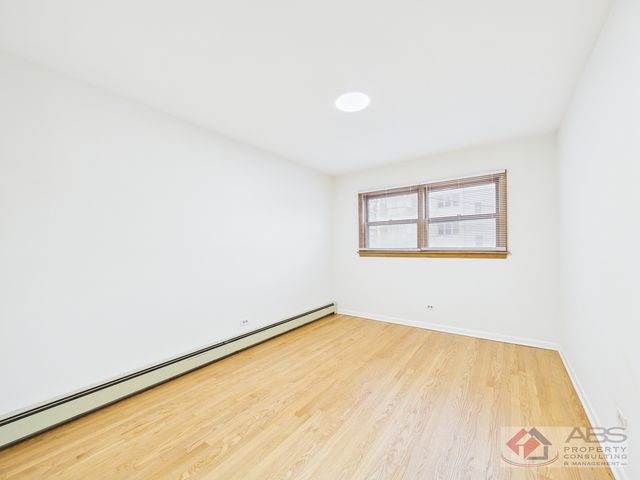 11219 S Martin Luther King Drive 2R, Chicago, IL 60628