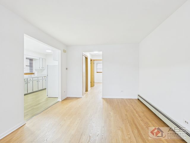 11219 S Martin Luther King Drive 2R, Chicago, IL 60628