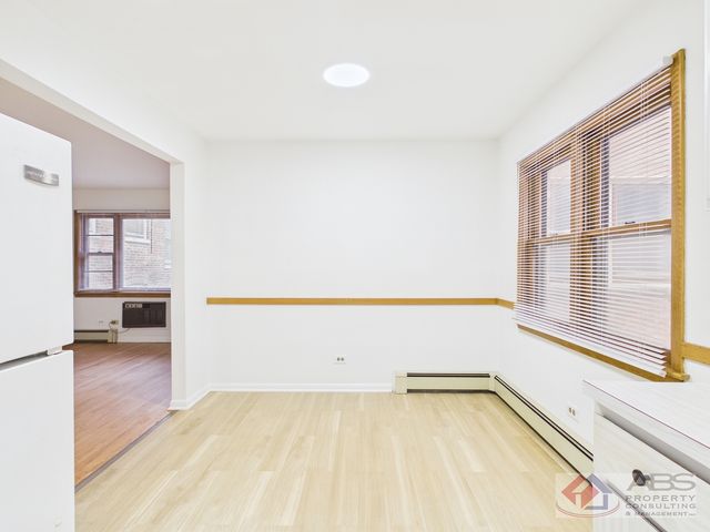 11219 S Martin Luther King Drive 2R, Chicago, IL 60628