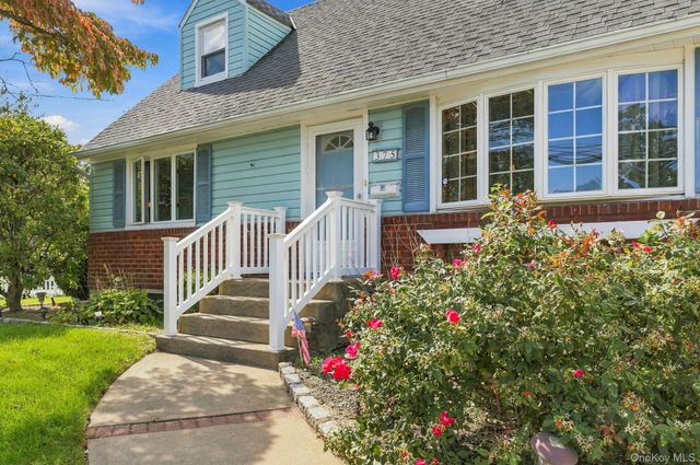 375 Catskill Avenue, Copiague, NY 11726