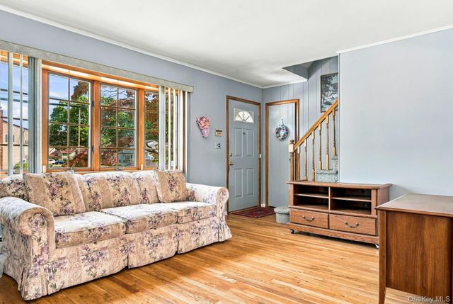 375 Catskill Avenue, Copiague, NY 11726