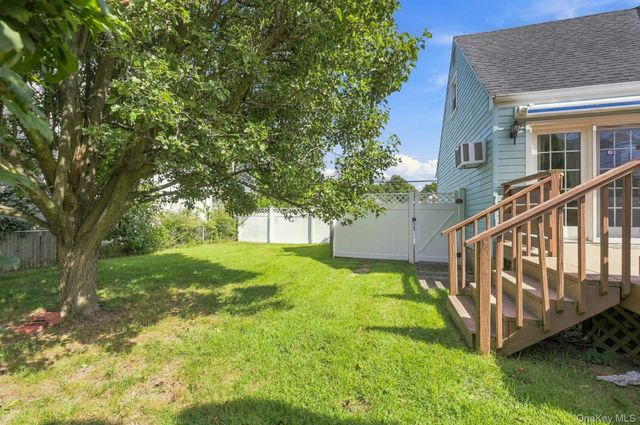 375 Catskill Avenue, Copiague, NY 11726