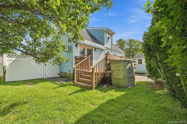 375 Catskill Avenue, Copiague, NY 11726