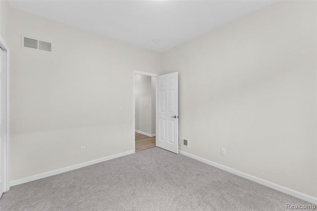 4845 Harding St, Dearborn Heights, MI 48125