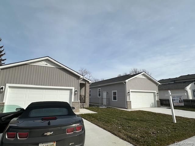 4845 Harding St, Dearborn Heights, MI 48125