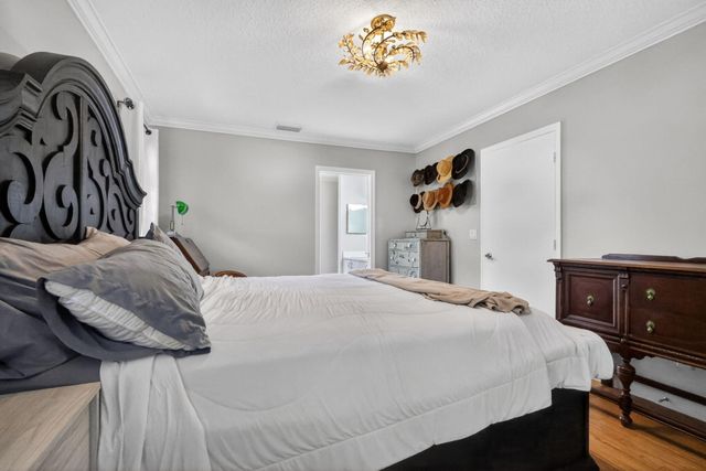 1145 Julia Heights Drive, Lantana, FL 33462