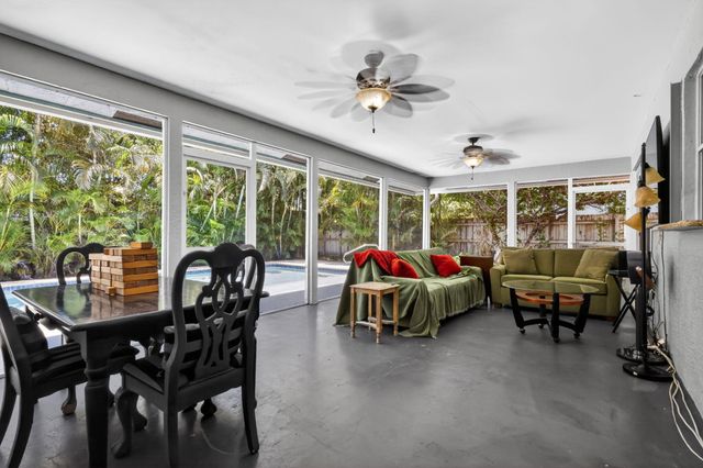 1145 Julia Heights Drive, Lantana, FL 33462