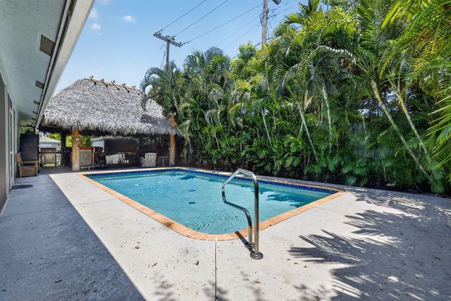 1145 Julia Heights Drive, Lantana, FL 33462