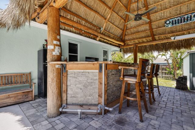 1145 Julia Heights Drive, Lantana, FL 33462