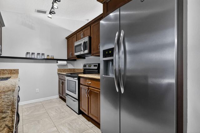 1145 Julia Heights Drive, Lantana, FL 33462