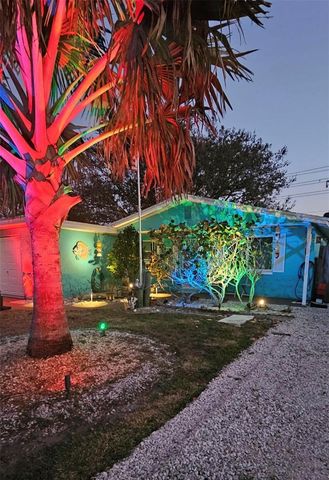 1111 IDLEBRIAR WAY, Tarpon Springs, FL 34689