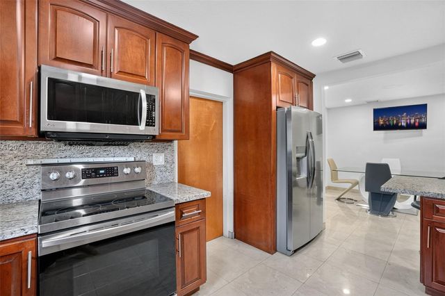6010 SW 19 Street 6010, Miami, FL 33155
