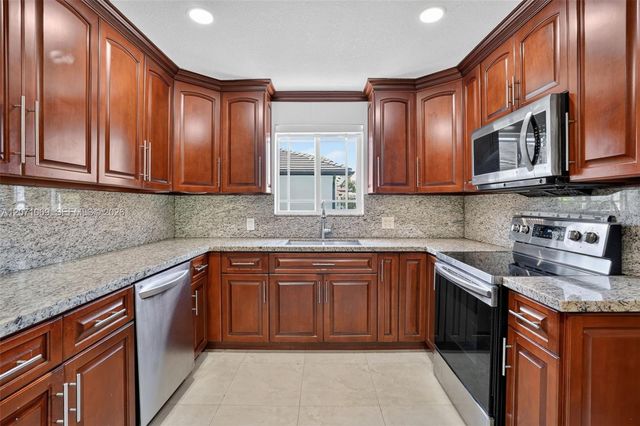 6010 SW 19 Street 6010, Miami, FL 33155