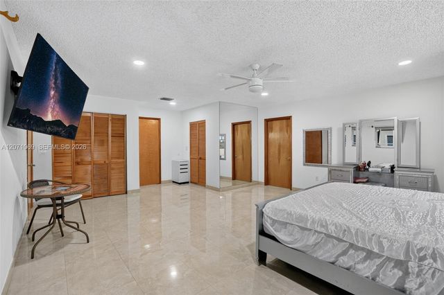 6010 SW 19 Street 6010, Miami, FL 33155