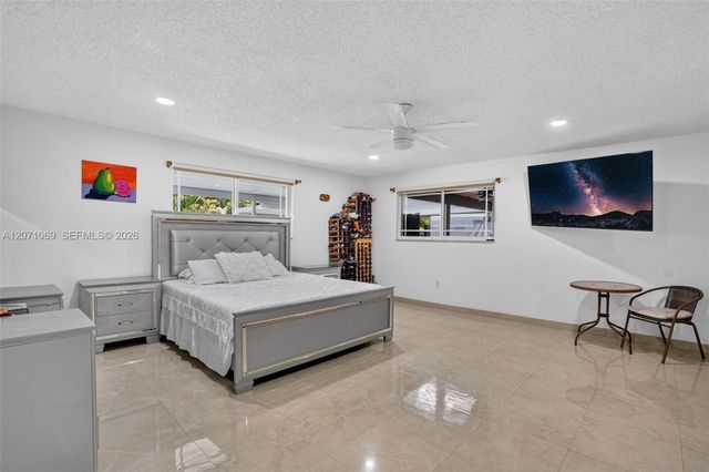 6010 SW 19 Street 6010, Miami, FL 33155