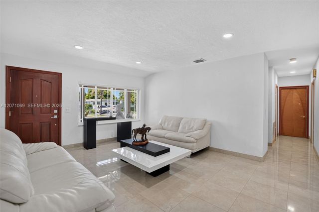 6010 SW 19 Street 6010, Miami, FL 33155