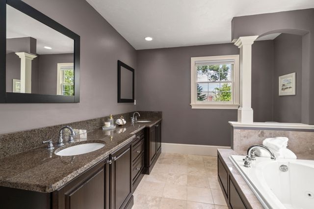 64 Cudworth Ln, Sudbury, MA 01776
