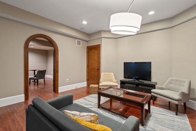 64 Cudworth Ln, Sudbury, MA 01776
